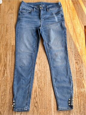 White House Black Market WHBM Ball Chain Ankle Jeans